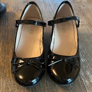 The Children's Place Glossy Black Dress Shoes Size 3